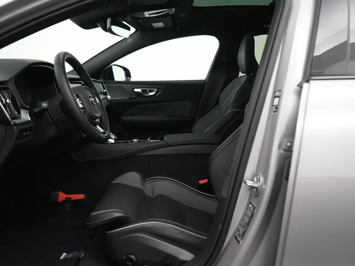 T8 Recharge AWD Plus Dark | 455pk | Head-Up | 360° | Panoramadak | Harman/Kardon | Sportstoel | Nappa | Trekhaak