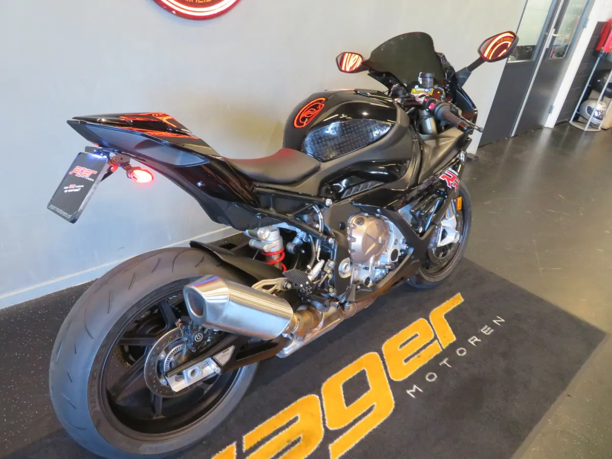 S1000RR HISTORIE TOPPER!
