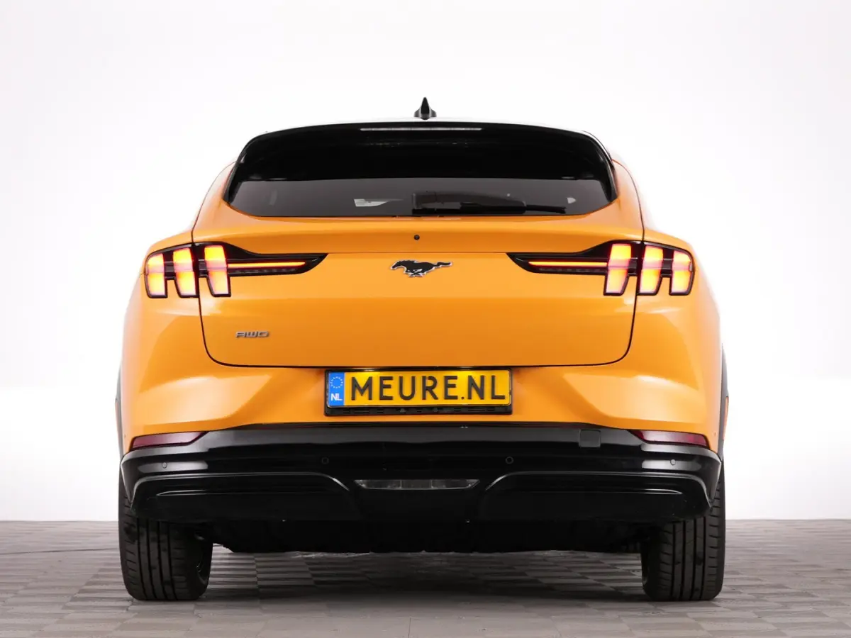 Extended Premium AWD 98 kWh | PANORAMADAK | B&O | EL. STOELEN | LEDER | Full LED | SOH: 95% | !