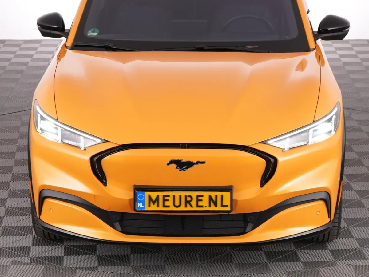 Extended Premium AWD 98 kWh | PANORAMADAK | B&O | EL. STOELEN | LEDER | Full LED | SOH: 95% | !
