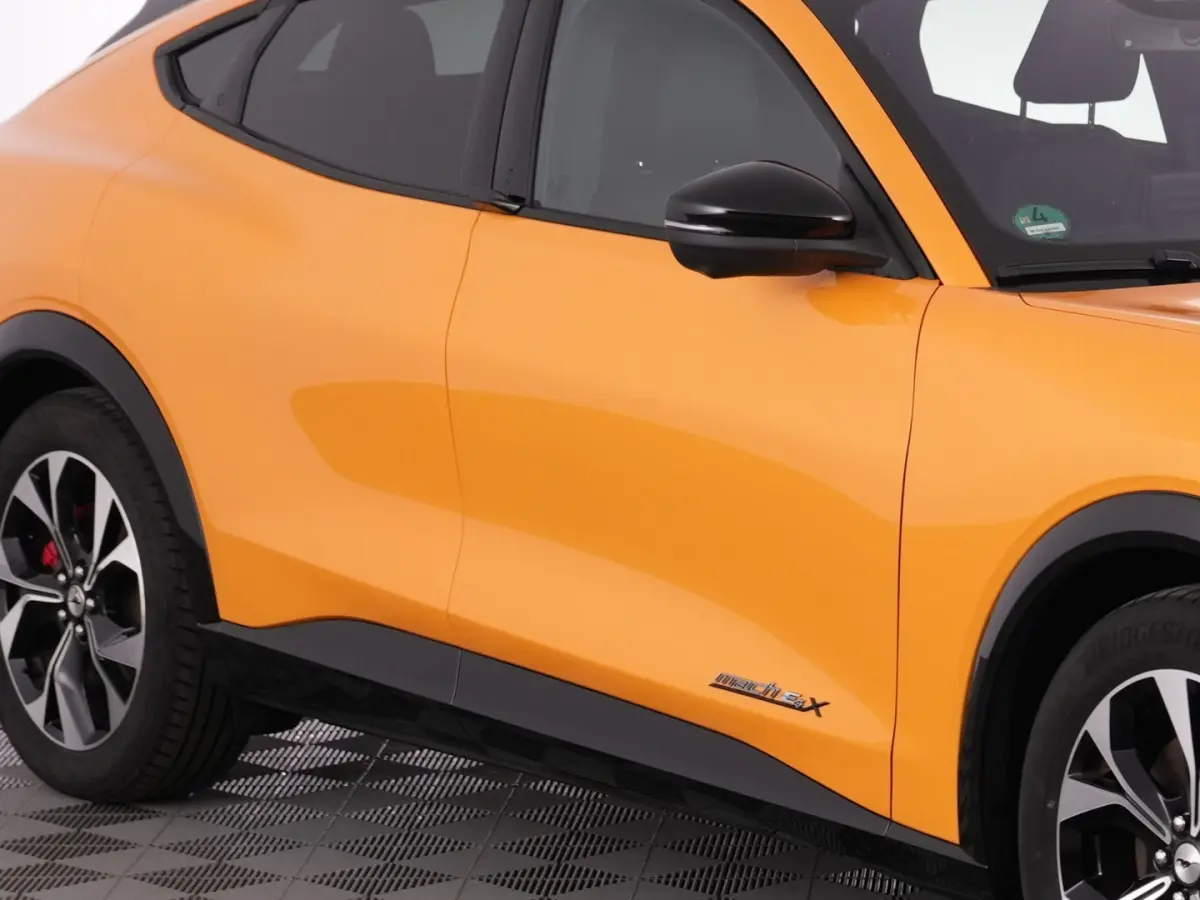Extended Premium AWD 98 kWh | PANORAMADAK | B&O | EL. STOELEN | LEDER | Full LED | SOH: 95% | !