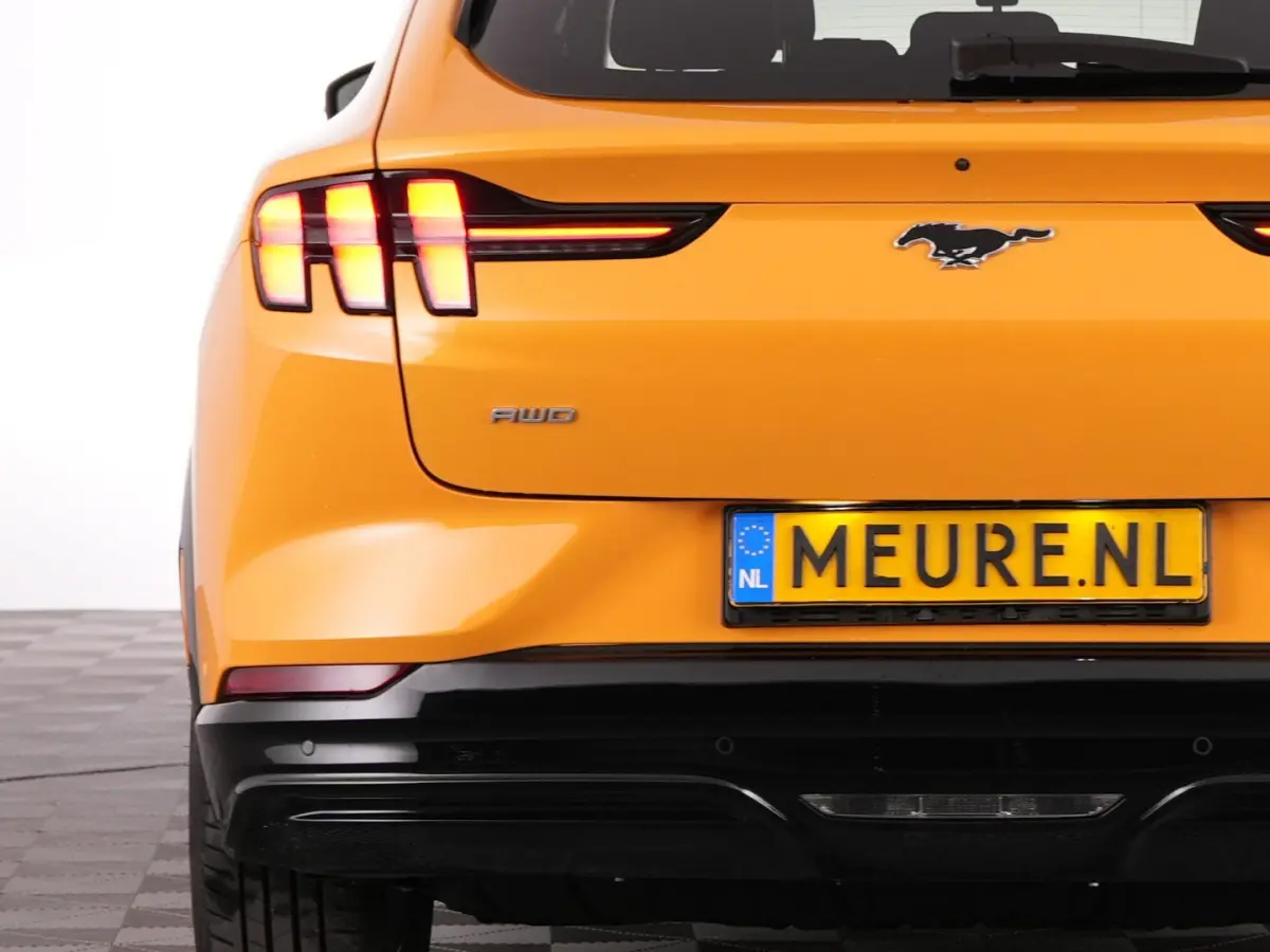 Extended Premium AWD 98 kWh | PANORAMADAK | B&O | EL. STOELEN | LEDER | Full LED | SOH: 95% | !