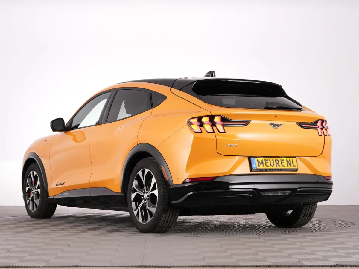 Extended Premium AWD 98 kWh | PANORAMADAK | B&O | EL. STOELEN | LEDER | Full LED | SOH: 95% | !