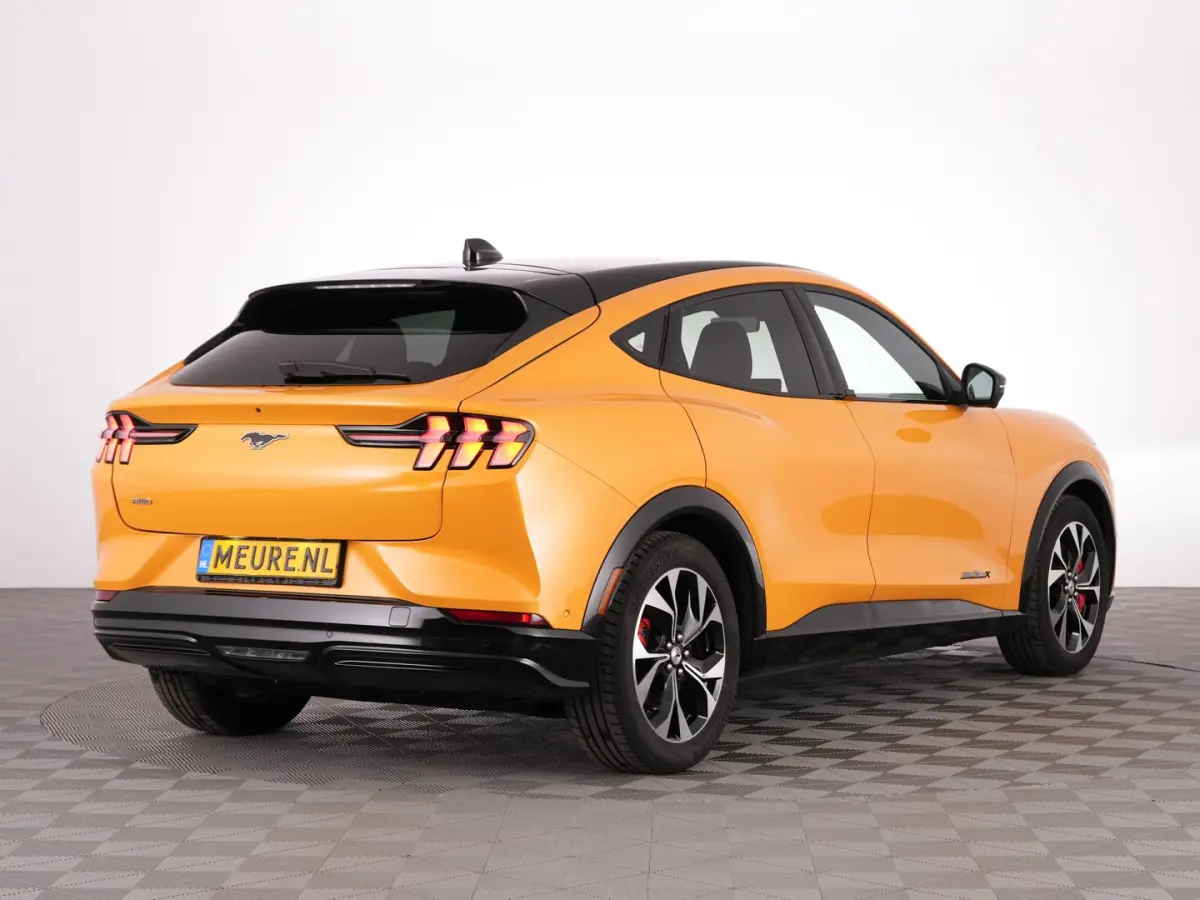 Extended Premium AWD 98 kWh | PANORAMADAK | B&O | EL. STOELEN | LEDER | Full LED | SOH: 95% | !