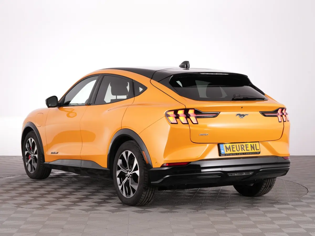 Extended Premium AWD 98 kWh | PANORAMADAK | B&O | EL. STOELEN | LEDER | Full LED | SOH: 95% | !