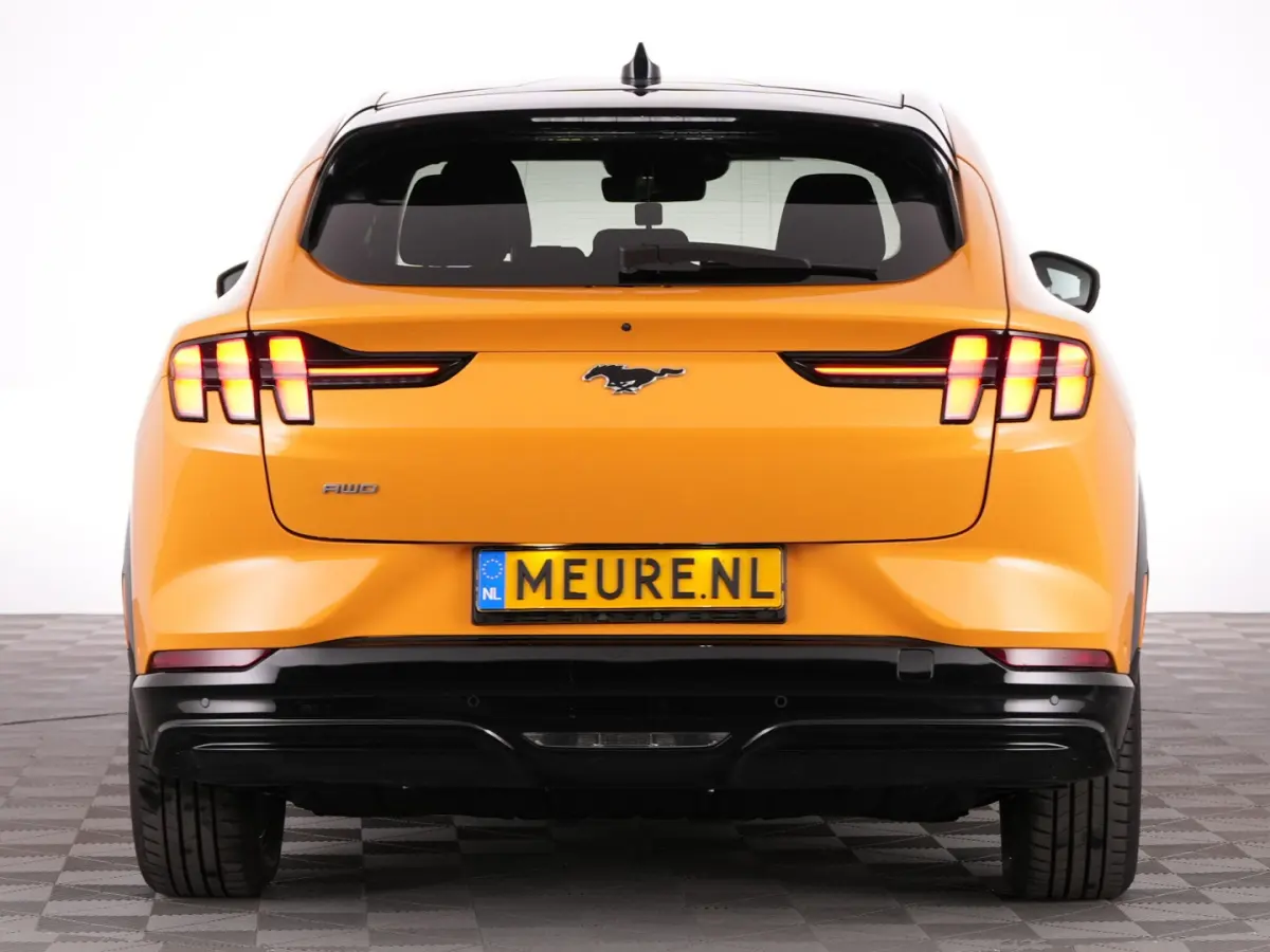 Extended Premium AWD 98 kWh | PANORAMADAK | B&O | EL. STOELEN | LEDER | Full LED | SOH: 95% | !