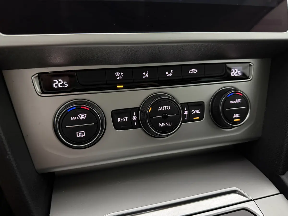 1.4 TSI | DSG | Clima | Camera | Cruise | Trekhaak | Carplay | LED | Parkeersens. | NAP