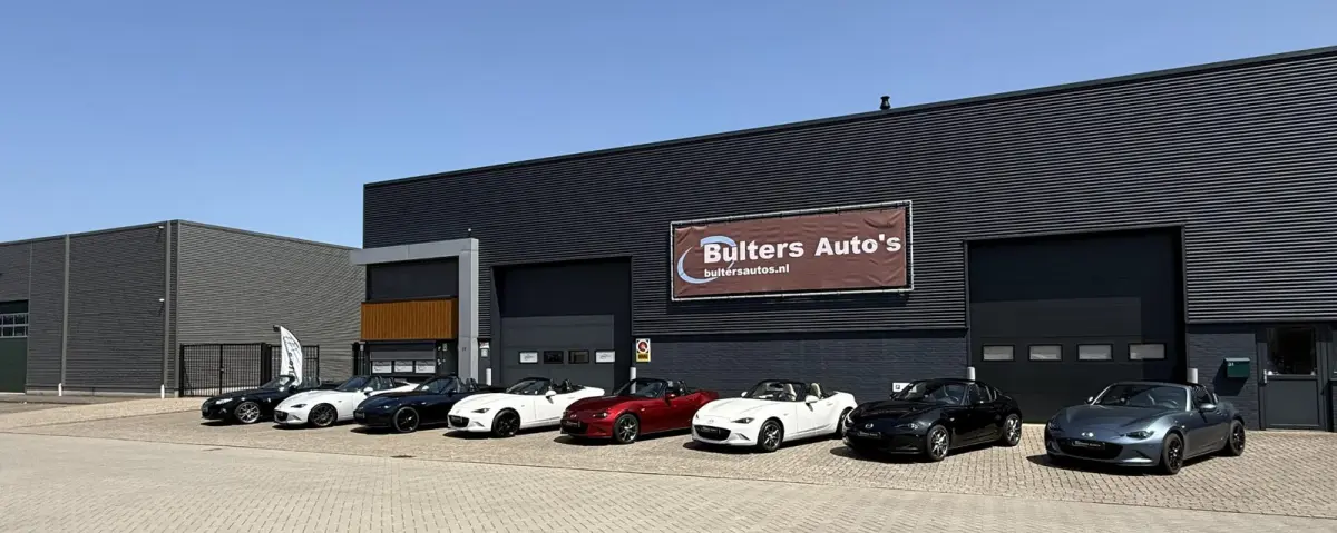 1.5 SkyActiv-G 132 Exclusive | DIFFUSOR | SPORTUITLAAT | LEDER | CAMERA | BOSE