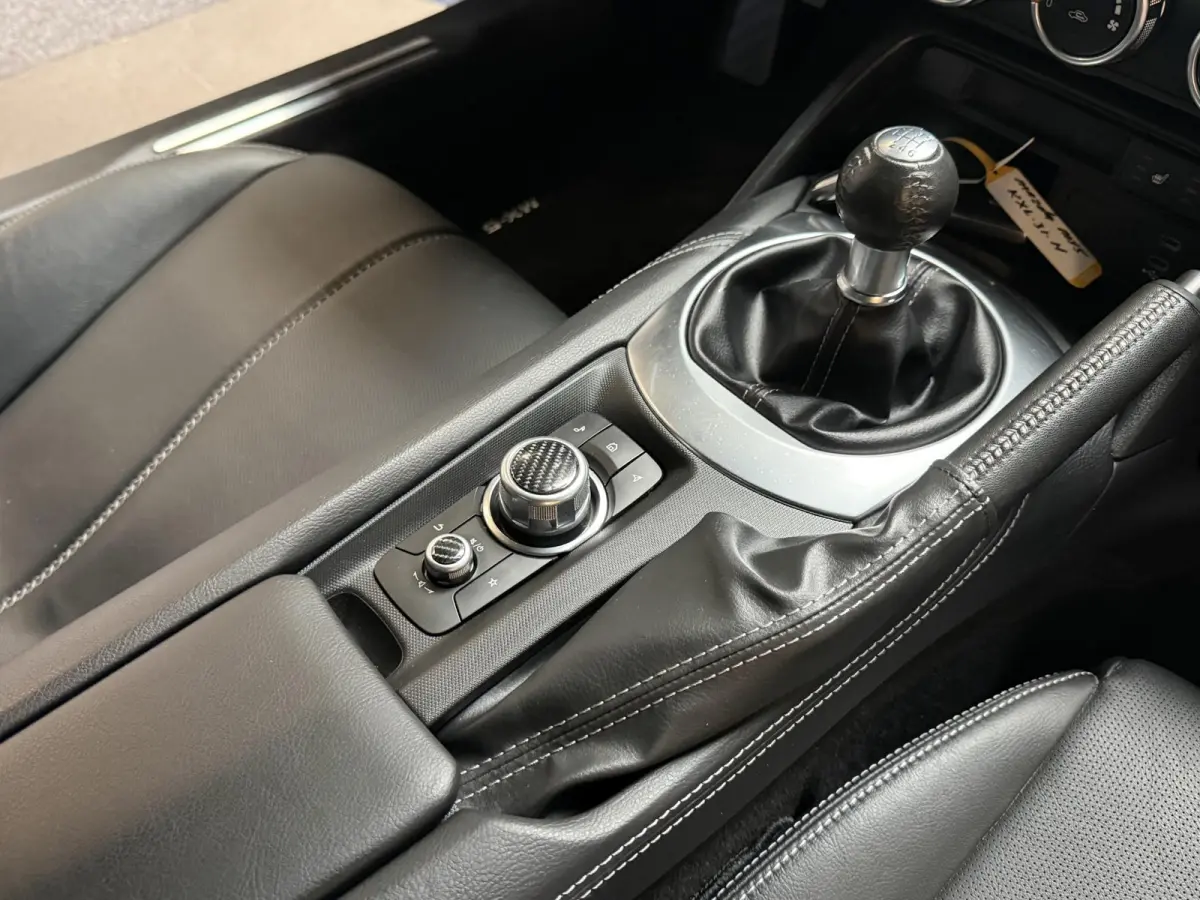 1.5 SkyActiv-G 132 Exclusive | DIFFUSOR | SPORTUITLAAT | LEDER | CAMERA | BOSE