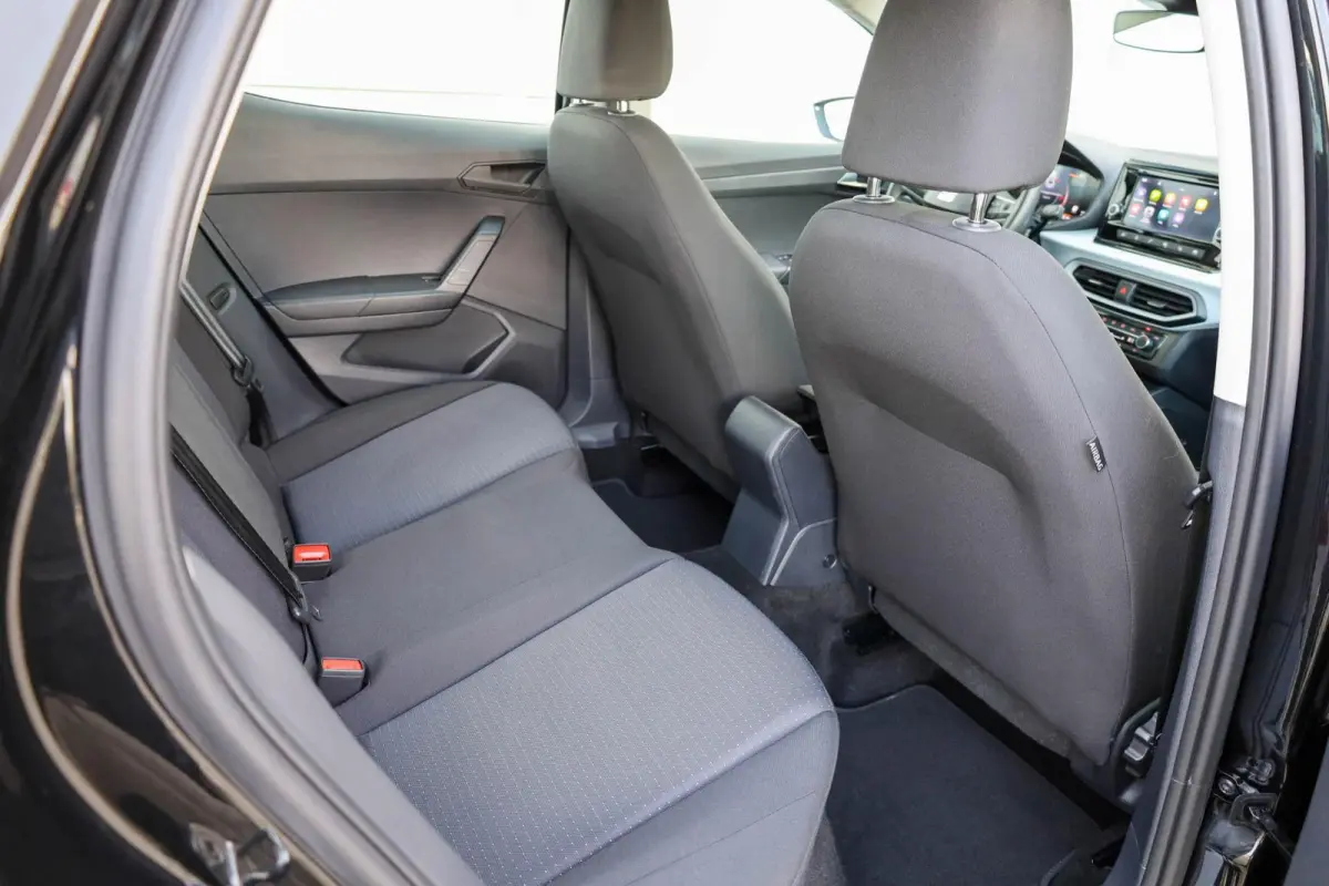 1.0 EcoTSI 95pk Style | Parkeersensor | All-Season Banden | Apple Carplay/Android Auto