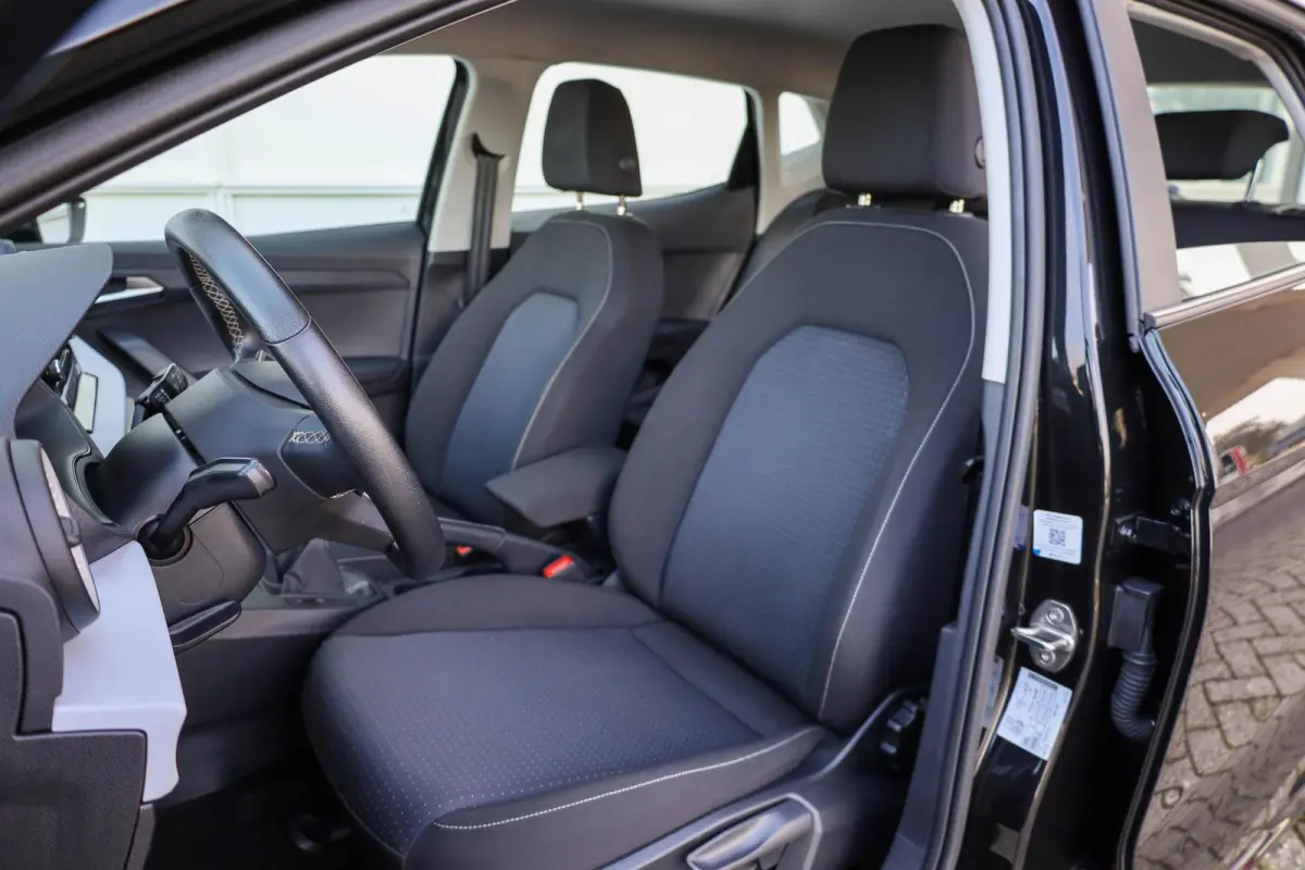 1.0 EcoTSI 95pk Style | Parkeersensor | All-Season Banden | Apple Carplay/Android Auto