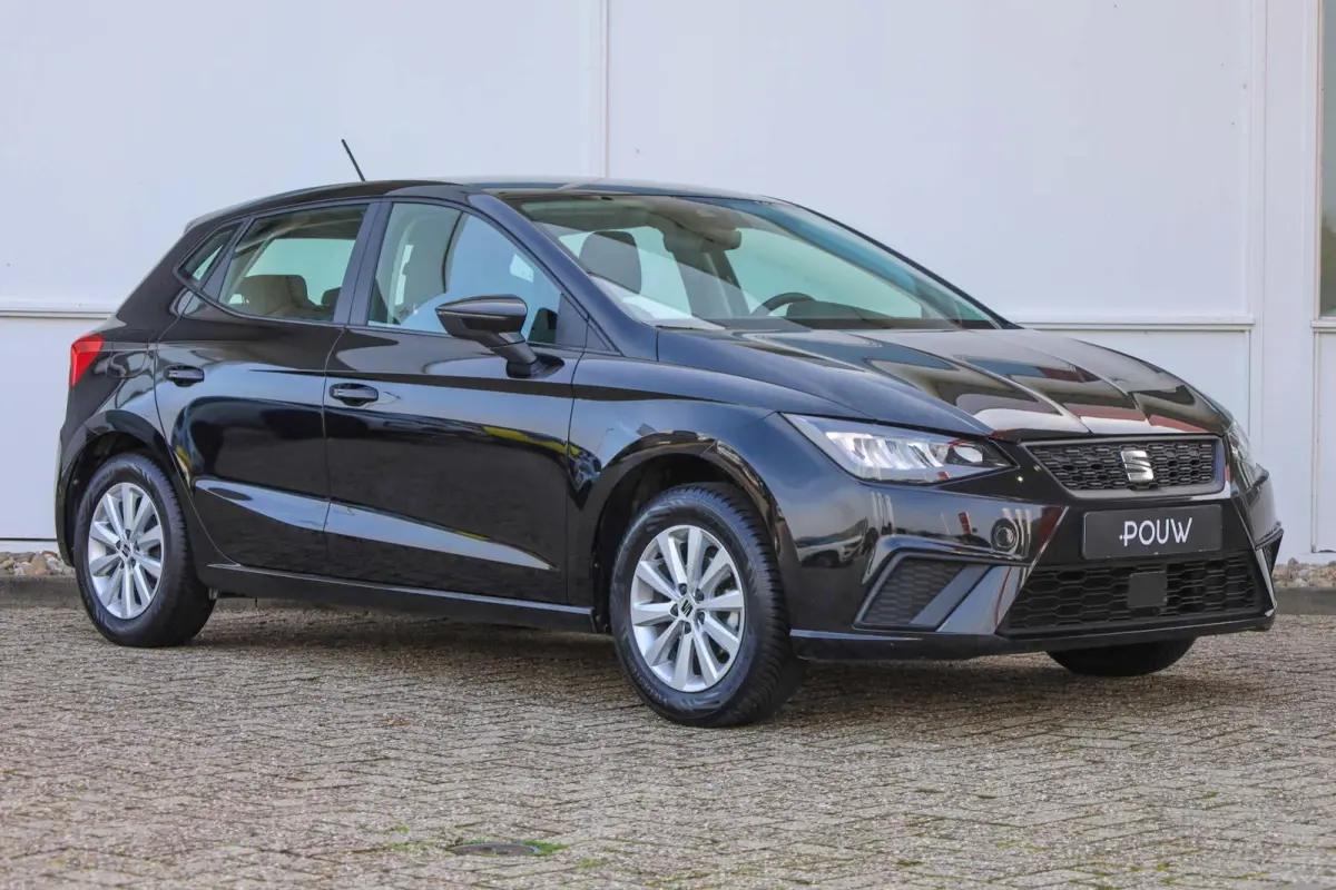 1.0 EcoTSI 95pk Style | Parkeersensor | All-Season Banden | Apple Carplay/Android Auto