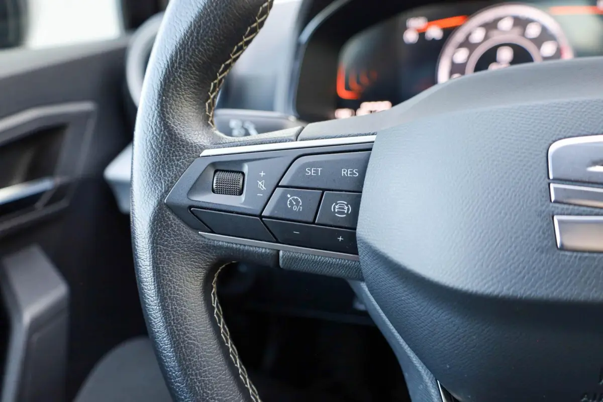 1.0 EcoTSI 95pk Style | Parkeersensor | All-Season Banden | Apple Carplay/Android Auto