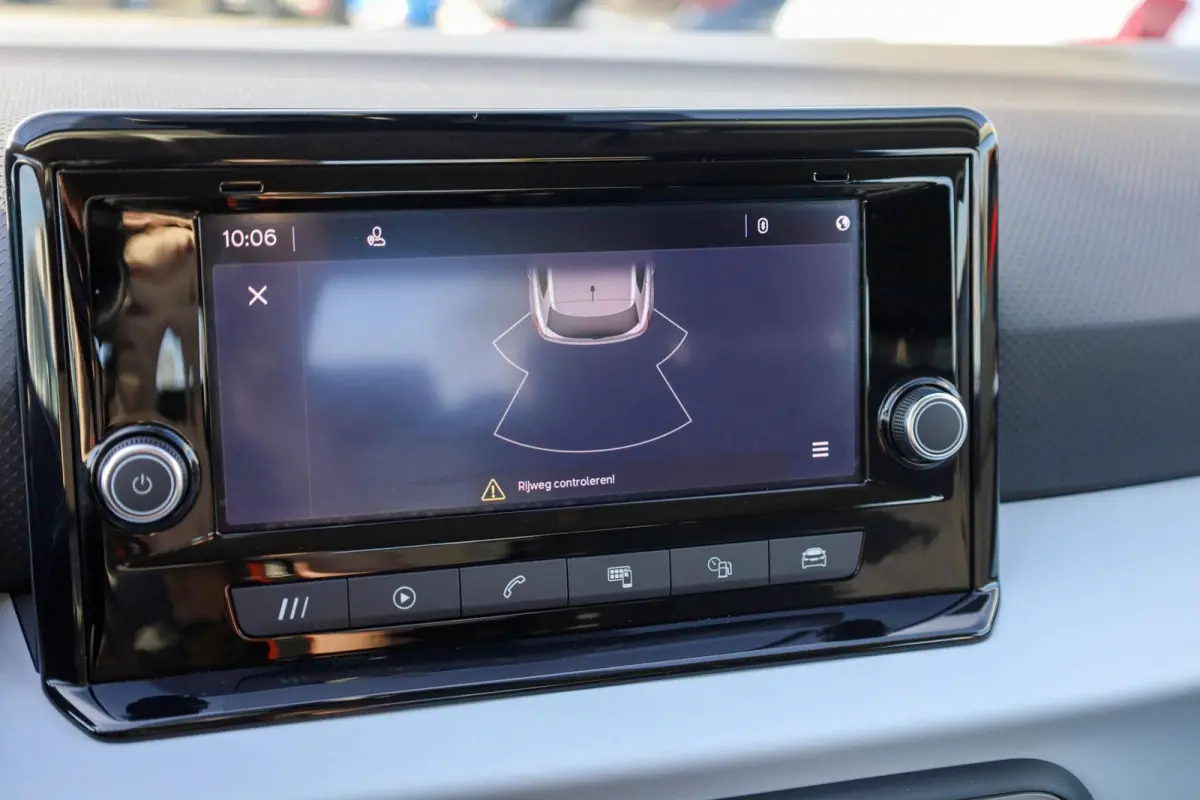 1.0 EcoTSI 95pk Style | Parkeersensor | All-Season Banden | Apple Carplay/Android Auto