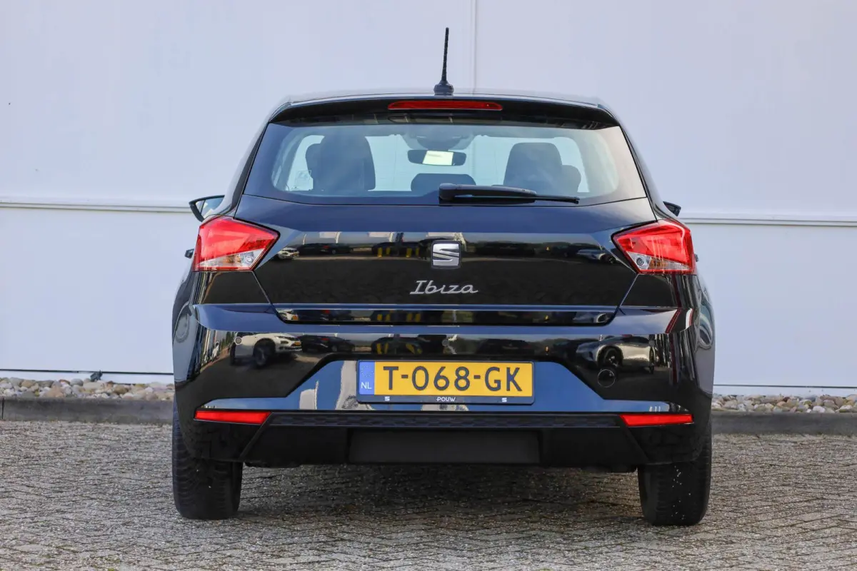 1.0 EcoTSI 95pk Style | Parkeersensor | All-Season Banden | Apple Carplay/Android Auto