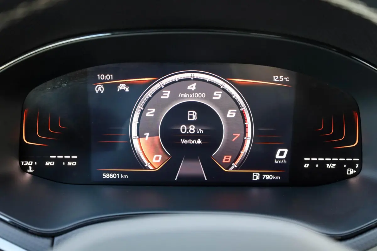 1.0 EcoTSI 95pk Style | Parkeersensor | All-Season Banden | Apple Carplay/Android Auto