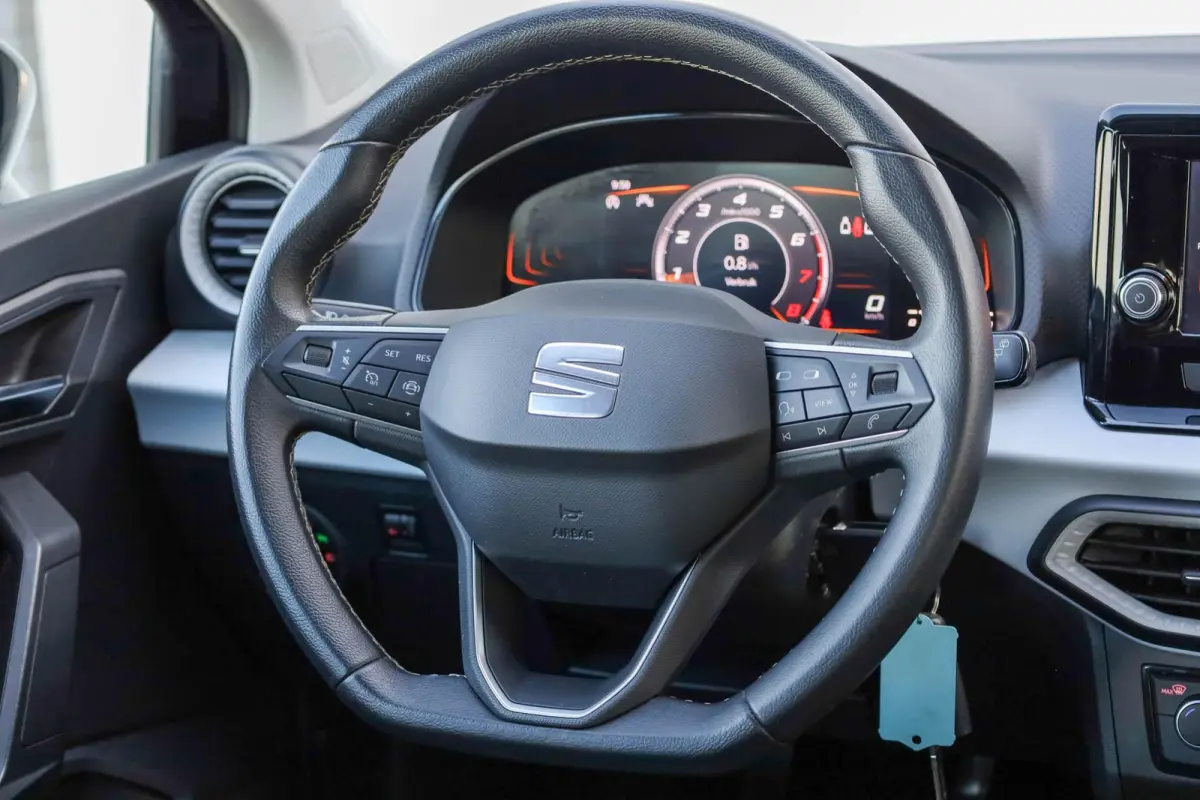 1.0 EcoTSI 95pk Style | Parkeersensor | All-Season Banden | Apple Carplay/Android Auto