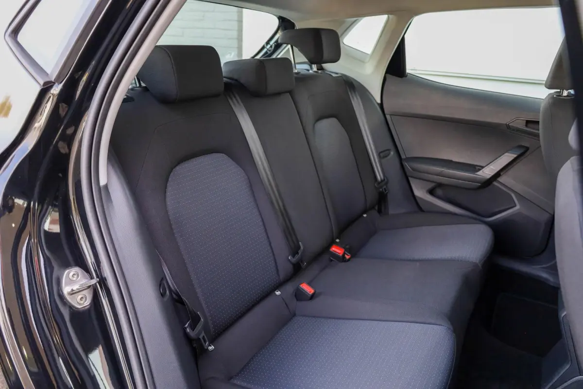 1.0 EcoTSI 95pk Style | Parkeersensor | All-Season Banden | Apple Carplay/Android Auto