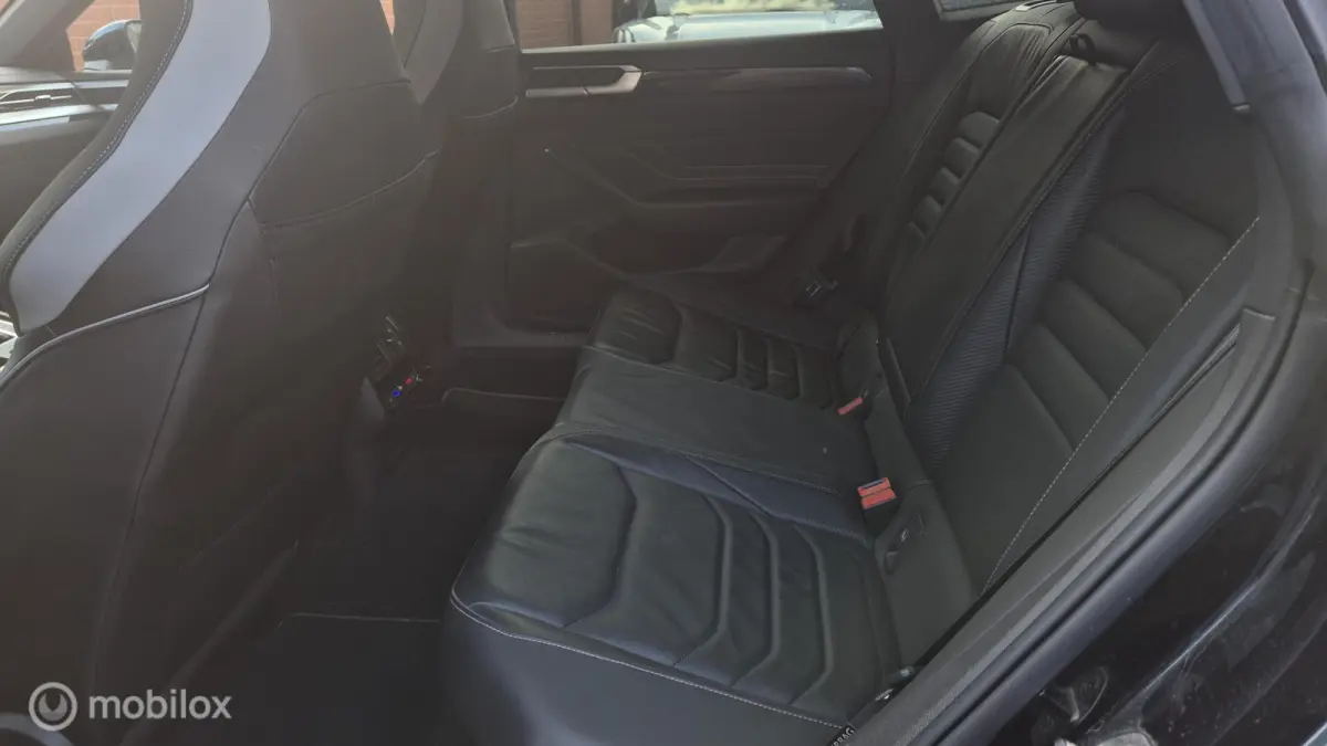 1.4 TSI eHybrid R-Line, pan
