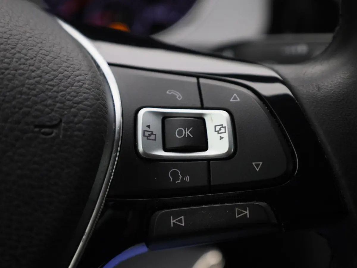 1.4 TSI Business Edition Connected R 125 PK| Origineel Nederlands | 1e Eigenaar | Dealeronderhouden | Trekhaak | R-Line Exterieur | Navigatie | Achteruitrijcamera | Stoelverwarming | Climatr