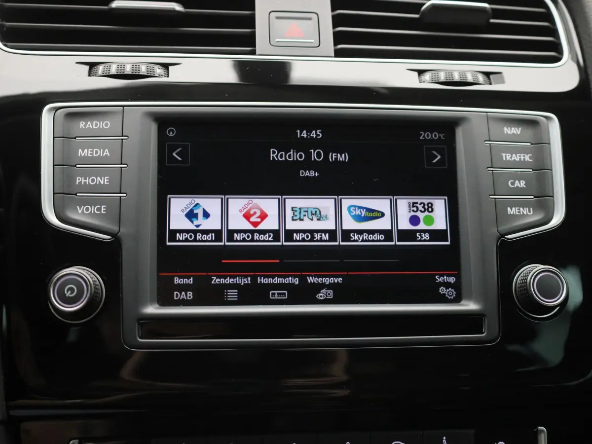 1.4 TSI Business Edition Connected R 125 PK| Origineel Nederlands | 1e Eigenaar | Dealeronderhouden | Trekhaak | R-Line Exterieur | Navigatie | Achteruitrijcamera | Stoelverwarming | Climatr