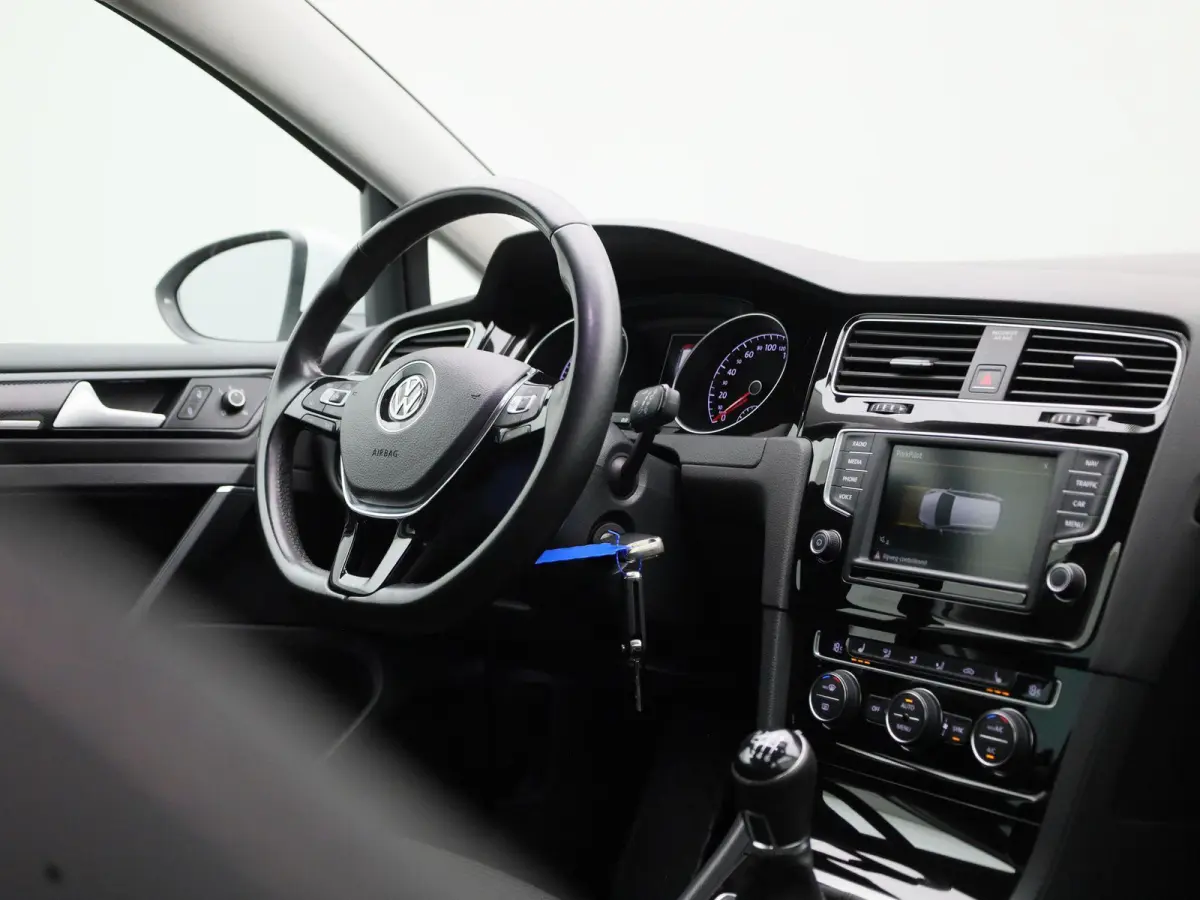 1.4 TSI Business Edition Connected R 125 PK| Origineel Nederlands | 1e Eigenaar | Dealeronderhouden | Trekhaak | R-Line Exterieur | Navigatie | Achteruitrijcamera | Stoelverwarming | Climatr