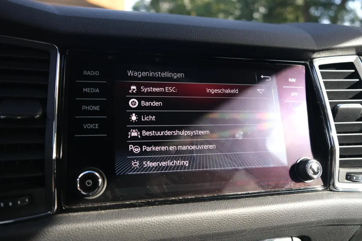 1.5 TSI Business Edition|Rijklaar!|Achteruitrijamera|Trekhaak|AppleCarplay|AndroidAuto