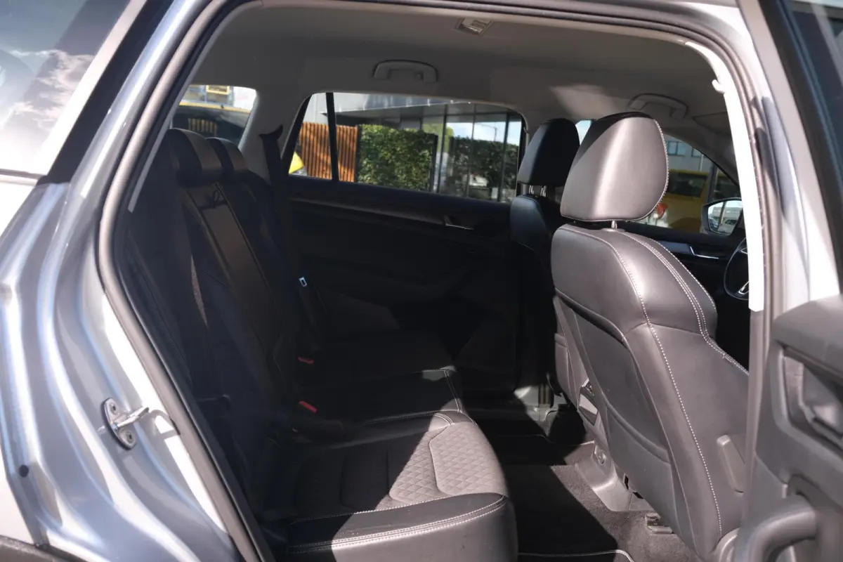 1.5 TSI Business Edition|Rijklaar!|Achteruitrijamera|Trekhaak|AppleCarplay|AndroidAuto