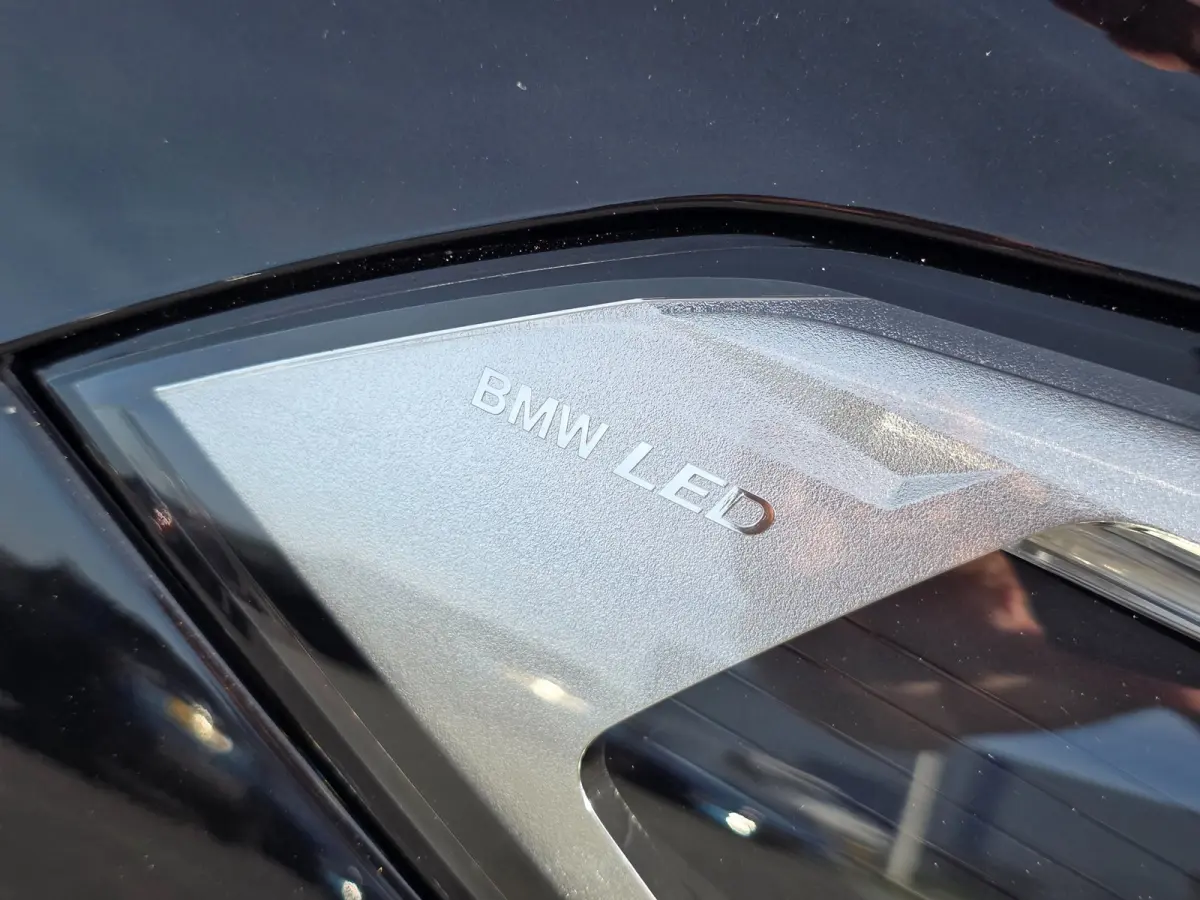 SDrive20i Business Edition Plus | PANO | LEDER | TREKHAAK | NAP | 1E EIGENAAR