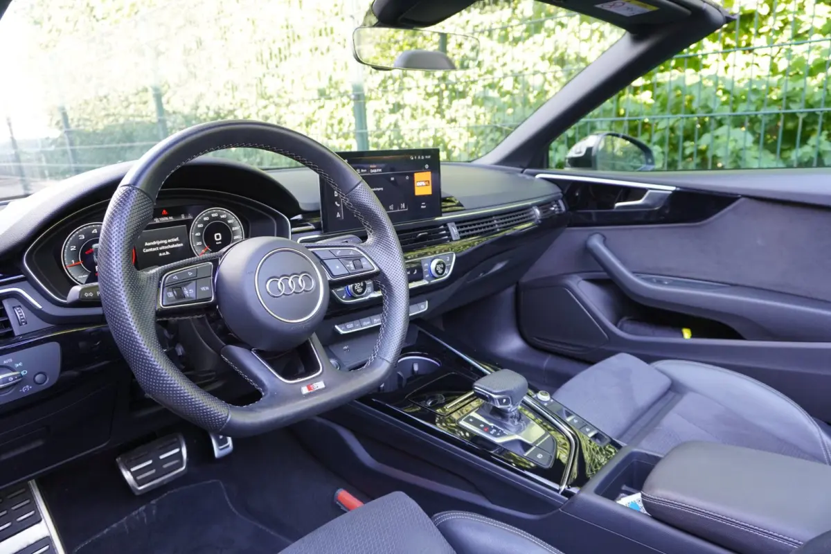 35 TFSI S edition Automaat | Airco | 2023 | S-line | Vol opties |Nek Verwarming | Dealerauto | Inruil mogelijk