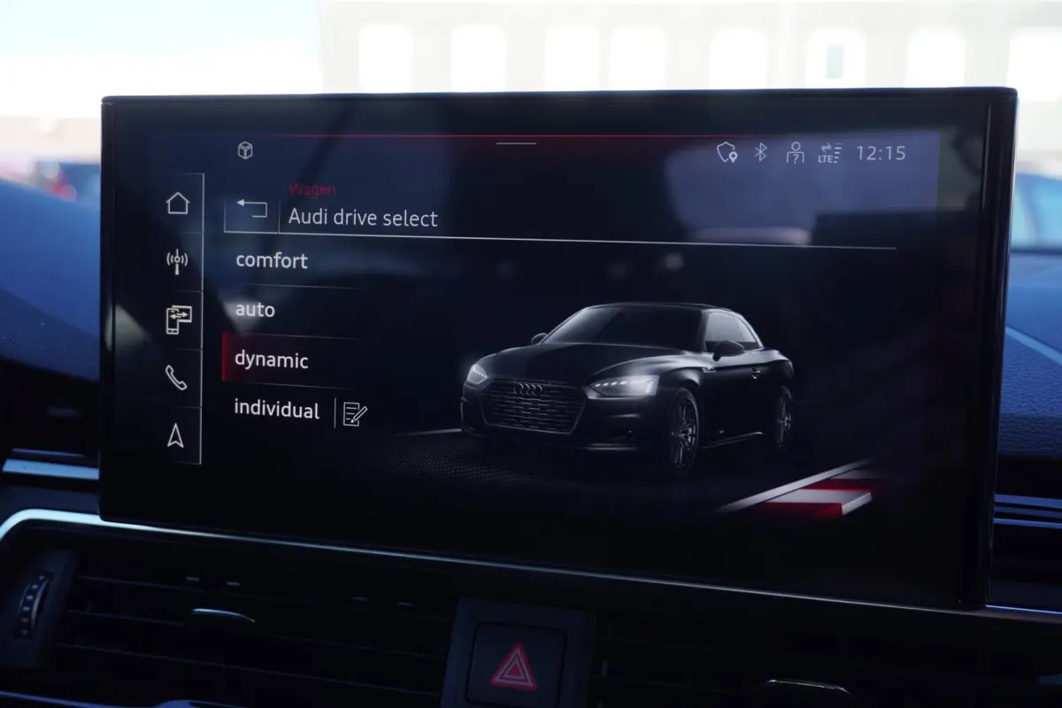 35 TFSI S edition Automaat | Airco | 2023 | S-line | Vol opties |Nek Verwarming | Dealerauto | Inruil mogelijk