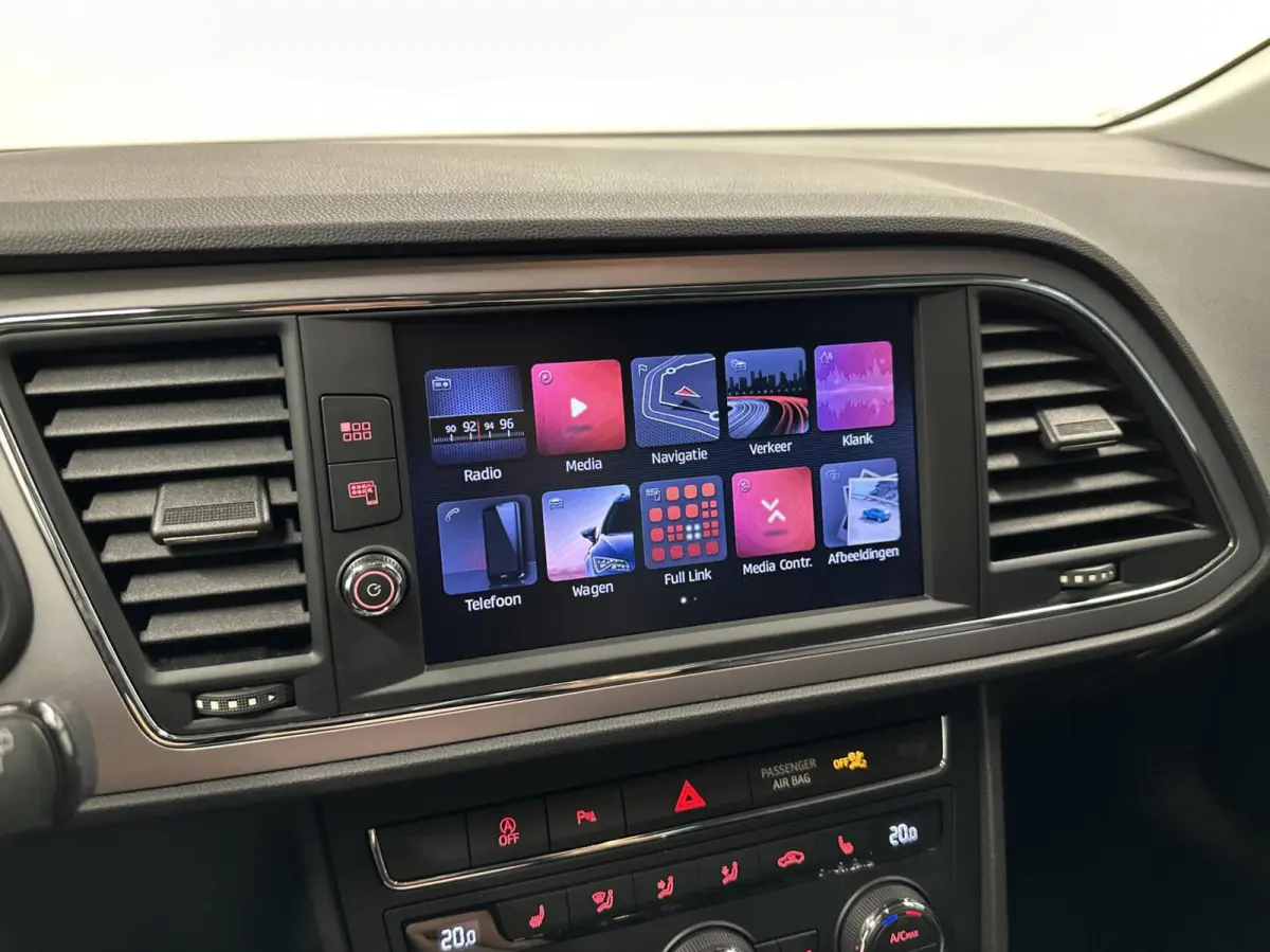 1.0 EcoTSI Style CRUISE STOELVER VIRTUAL CAMERA ECC.