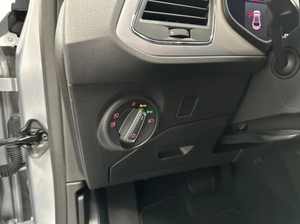 1.0 EcoTSI Style CRUISE STOELVER VIRTUAL CAMERA ECC.