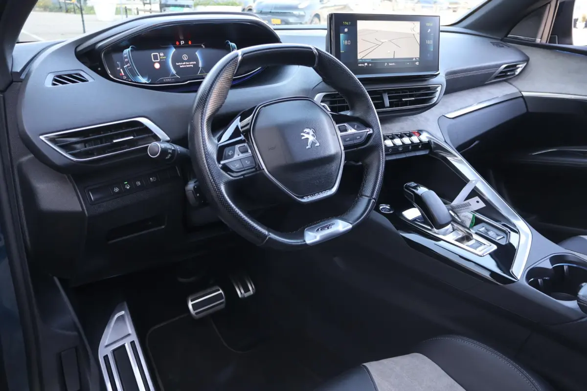 1.6 HYbrid 225 GT 1e Eigenaar | Dealer Onderh | NL-Auto | Pano | SOH92% | BTW | Night Vision | Elek klep | Stoelverwarming | 360Cam | Navi | ACC | Climate | Carplay | 1 Kabel