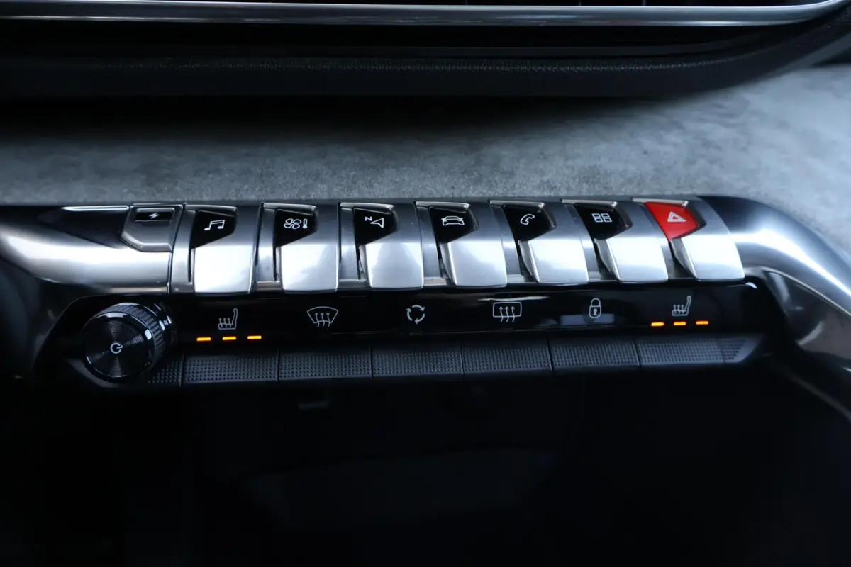 1.6 HYbrid 225 GT 1e Eigenaar | Dealer Onderh | NL-Auto | Pano | SOH92% | BTW | Night Vision | Elek klep | Stoelverwarming | 360Cam | Navi | ACC | Climate | Carplay | 1 Kabel