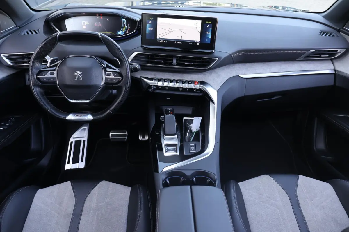 1.6 HYbrid 225 GT 1e Eigenaar | Dealer Onderh | NL-Auto | Pano | SOH92% | BTW | Night Vision | Elek klep | Stoelverwarming | 360Cam | Navi | ACC | Climate | Carplay | 1 Kabel