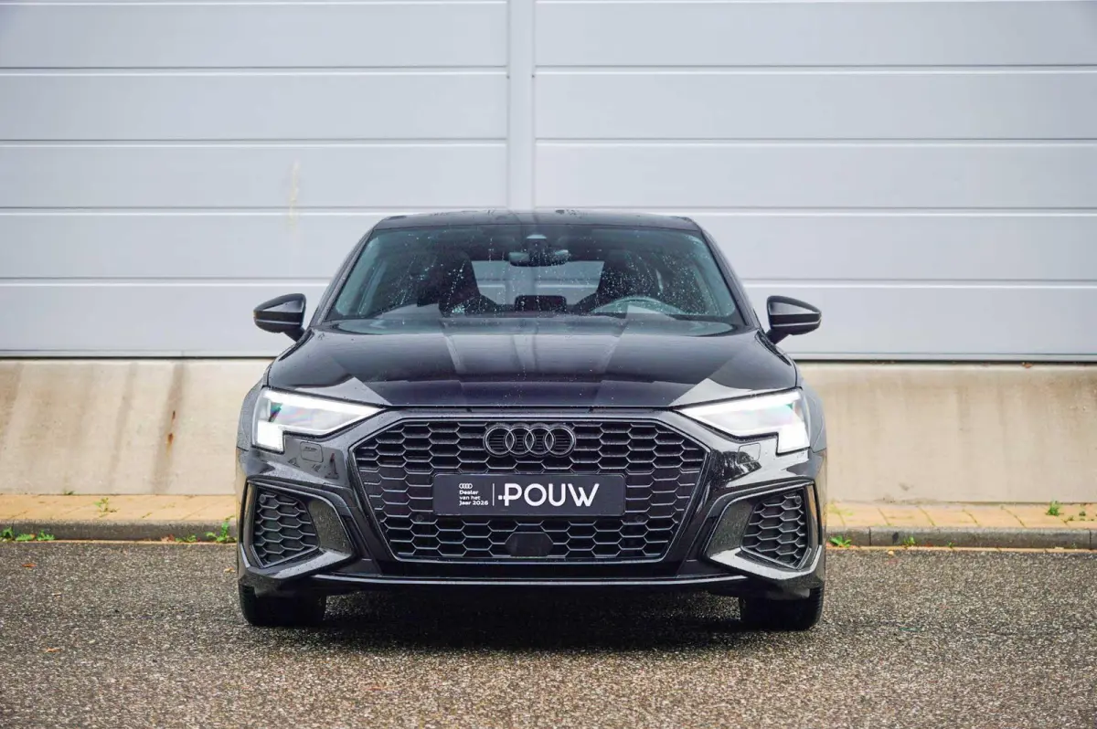 35 TFSI 150pk S-tronic S Edition | Panoramadak | Camera | Matrix LED | PDC V/A | 18" Velgen