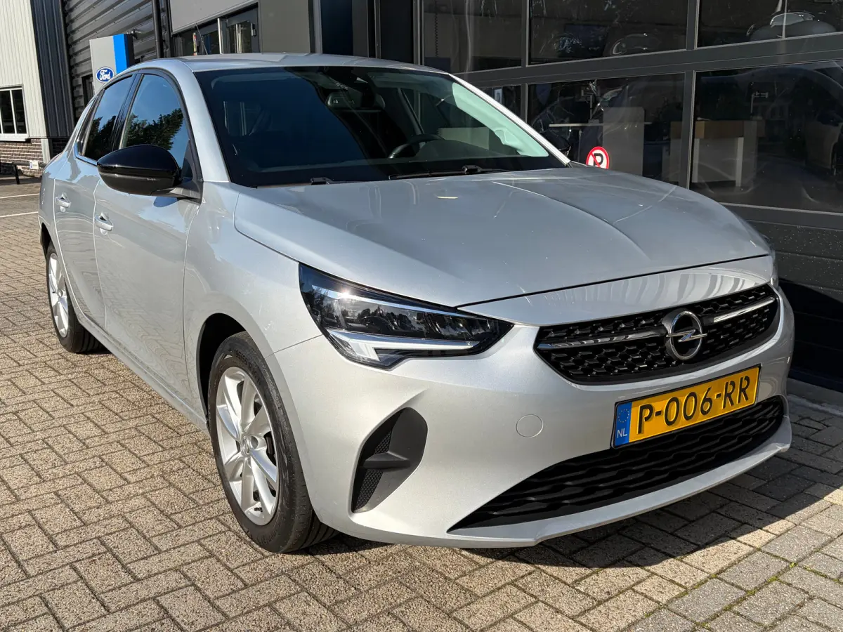 1.2 100 PK Elegance | NAVIGATIE + APPLE CARPLAY/ANDROID AUTO| CAMERA + PARKEERSENSOREN ACHTER| LED KOPLAMPEN| ELEC. CLIMATIE CONTROL| DAB| EERSTE EIGENAAR| DEALER ONDERHOUDEN|