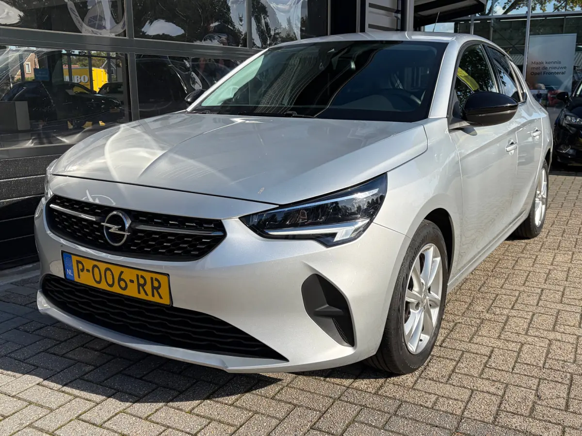 1.2 100 PK Elegance | NAVIGATIE + APPLE CARPLAY/ANDROID AUTO| CAMERA + PARKEERSENSOREN ACHTER| LED KOPLAMPEN| ELEC. CLIMATIE CONTROL| DAB| EERSTE EIGENAAR| DEALER ONDERHOUDEN|