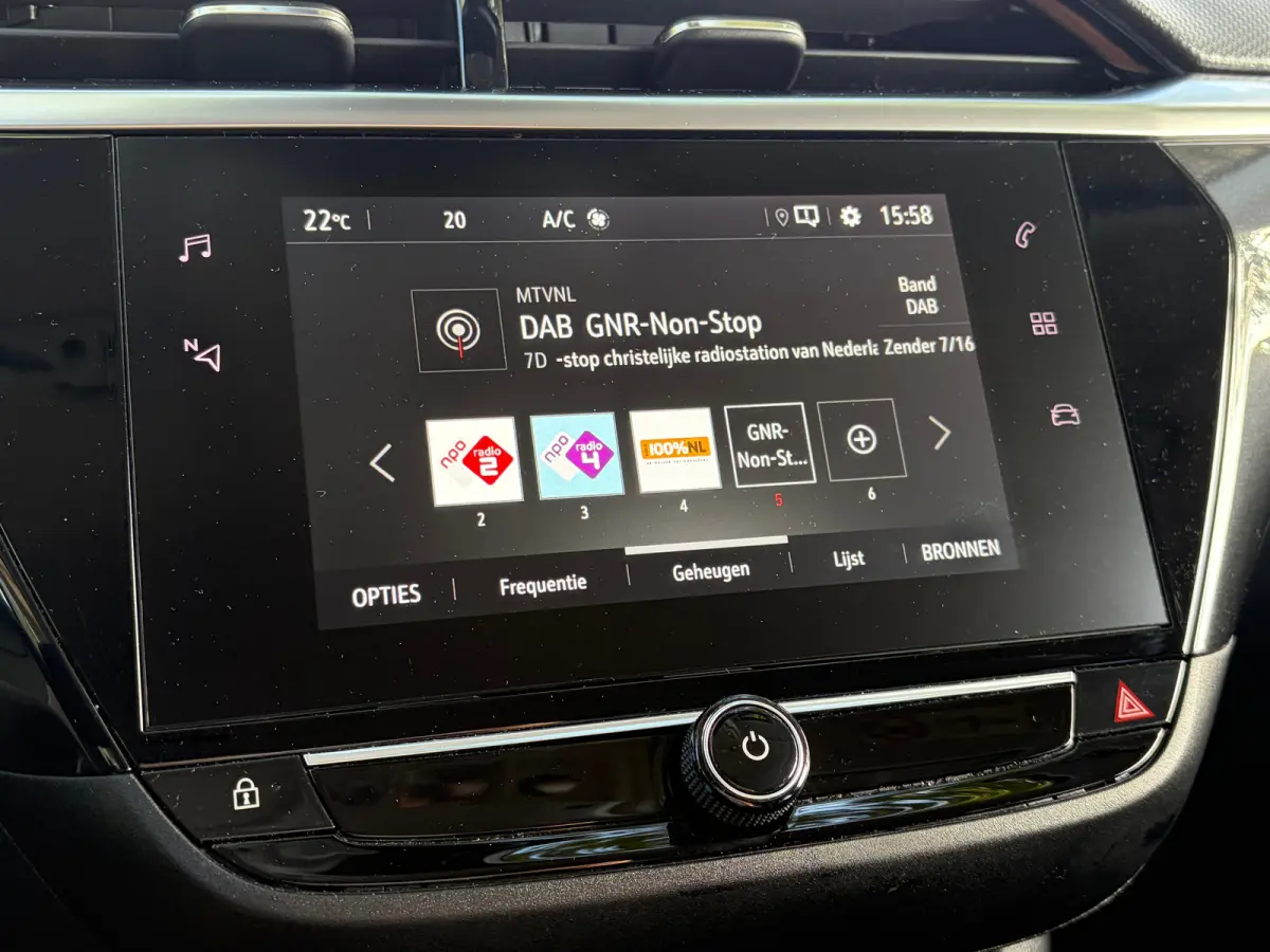 1.2 100 PK Elegance | NAVIGATIE + APPLE CARPLAY/ANDROID AUTO| CAMERA + PARKEERSENSOREN ACHTER| LED KOPLAMPEN| ELEC. CLIMATIE CONTROL| DAB| EERSTE EIGENAAR| DEALER ONDERHOUDEN|