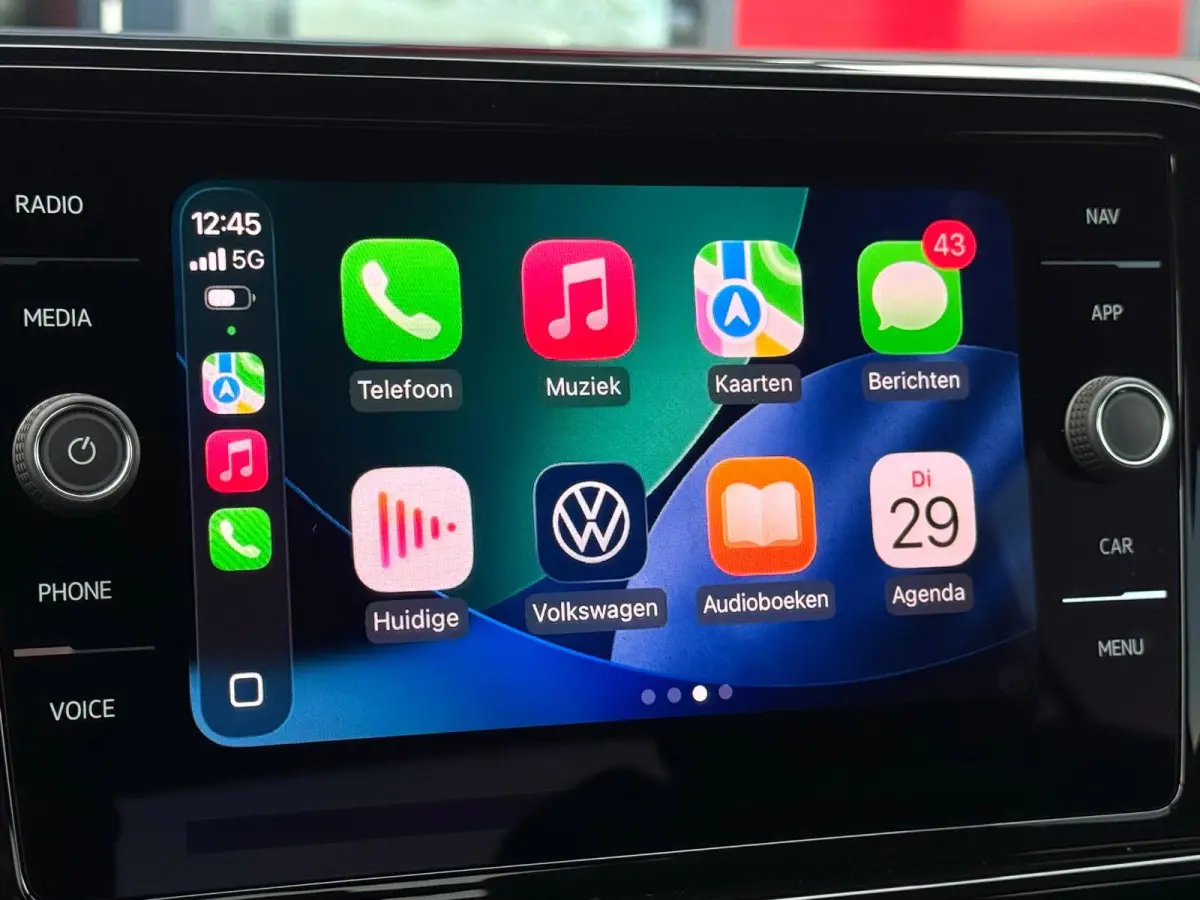 1.5 TSI R-Line 3 X R-Line DSG-7| IQ-Lights | Camera | Parksens |Keyless | Carplay | Black Pakket |