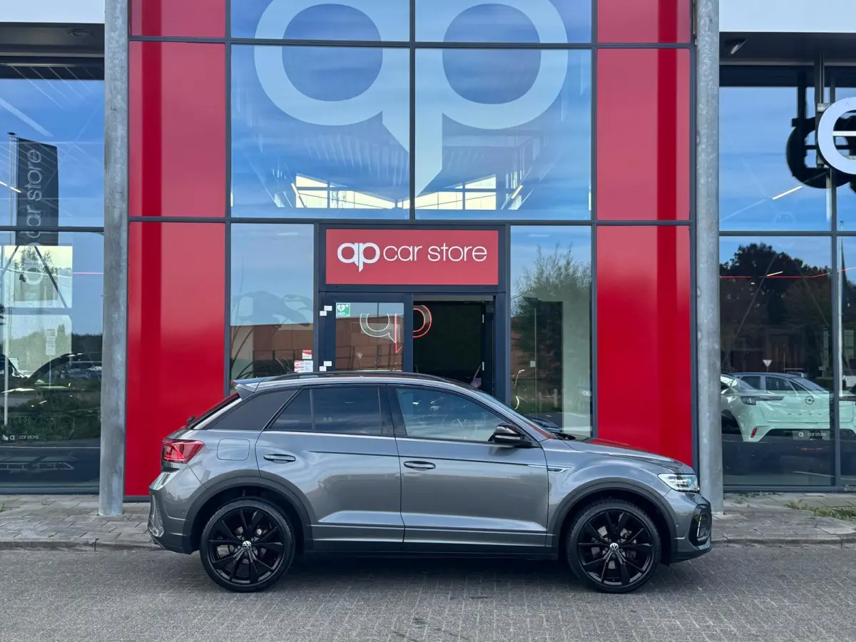 1.5 TSI R-Line 3 X R-Line DSG-7| IQ-Lights | Camera | Parksens |Keyless | Carplay | Black Pakket |