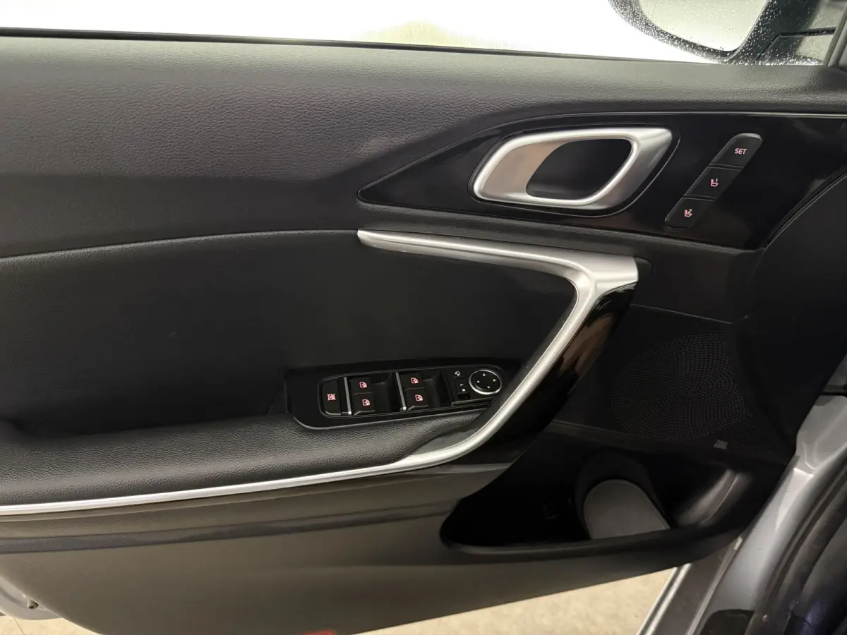 1.0 T-GDi ExecutiveLine | Pano | Camera | Virtual | Carplay | JBL | Memory | Clima | Cruise | LED | NAP