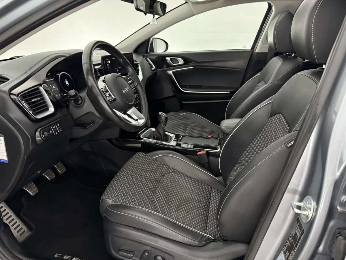 1.0 T-GDi ExecutiveLine | Pano | Camera | Virtual | Carplay | JBL | Memory | Clima | Cruise | LED | NAP