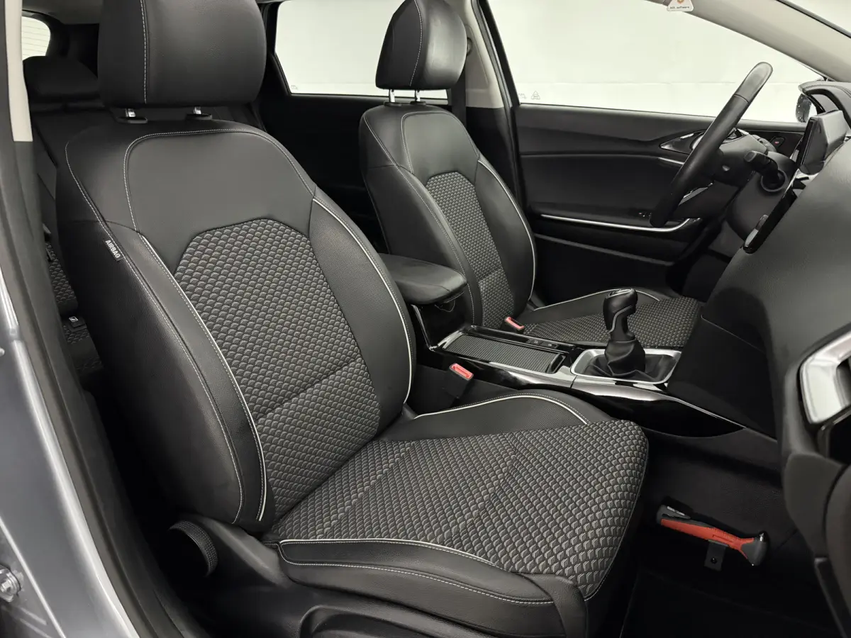 1.0 T-GDi ExecutiveLine | Pano | Camera | Virtual | Carplay | JBL | Memory | Clima | Cruise | LED | NAP