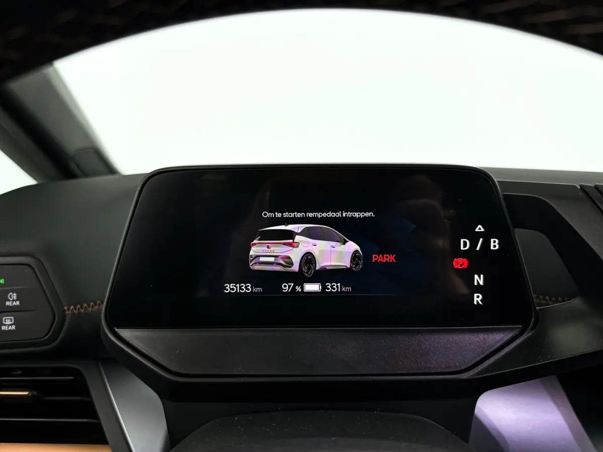 Business 62 kWh | Park assist | Full LED | Cruise control