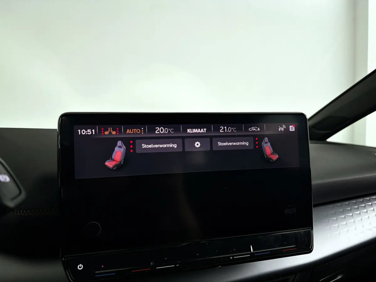 Business 62 kWh | Park assist | Full LED | Cruise control