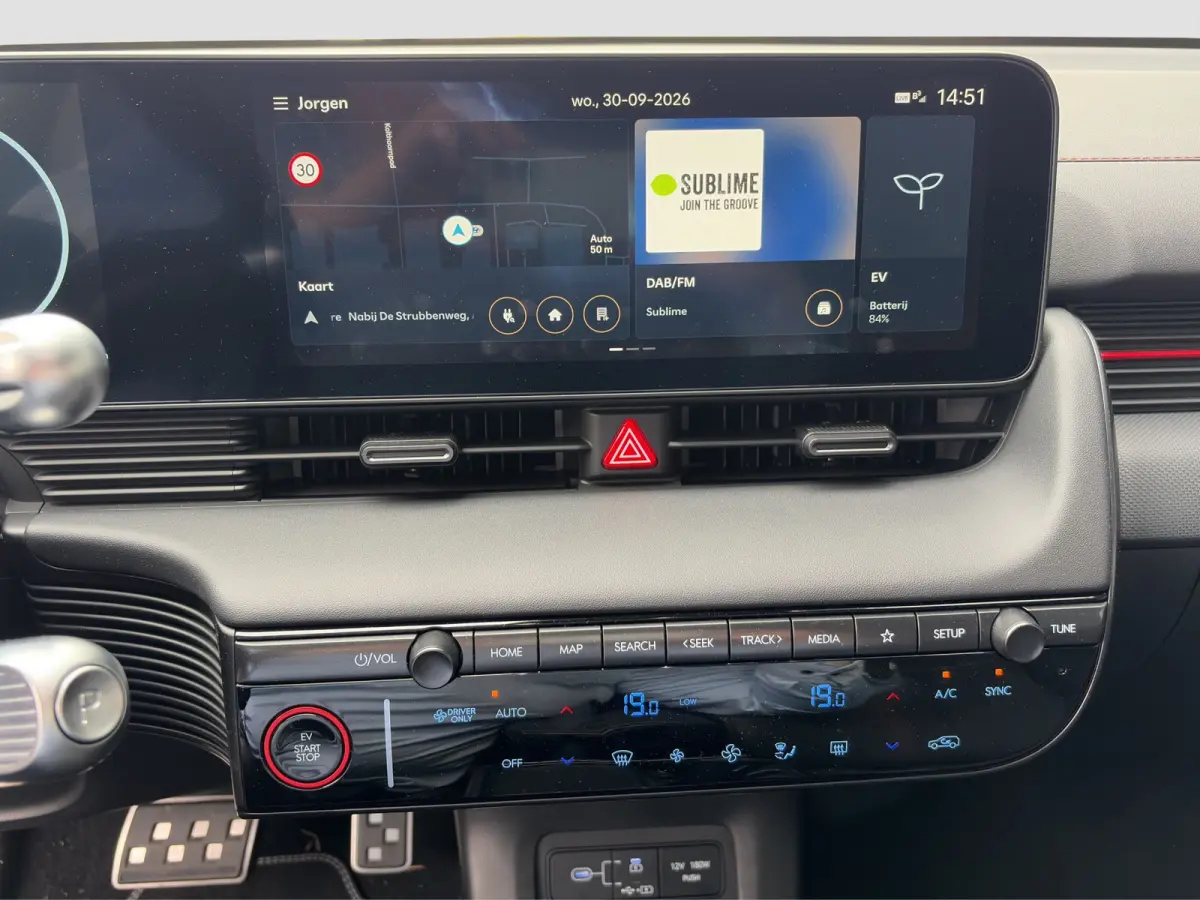 N Line Business 84 kWh 229pk RWD | Carplay | 20-inch Velgen | Halfleder | LED | DAB | Climate | Adaptive Cruise | Handsfree achterklep | Stoel- en stuurverwarming | Bose Audio |Warmtepomp | 