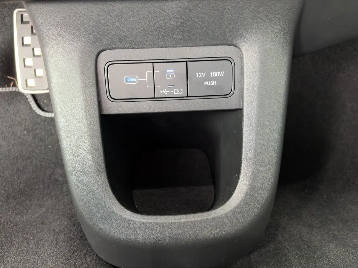 N Line Business 84 kWh 229pk RWD | Carplay | 20-inch Velgen | Halfleder | LED | DAB | Climate | Adaptive Cruise | Handsfree achterklep | Stoel- en stuurverwarming | Bose Audio |Warmtepomp | 