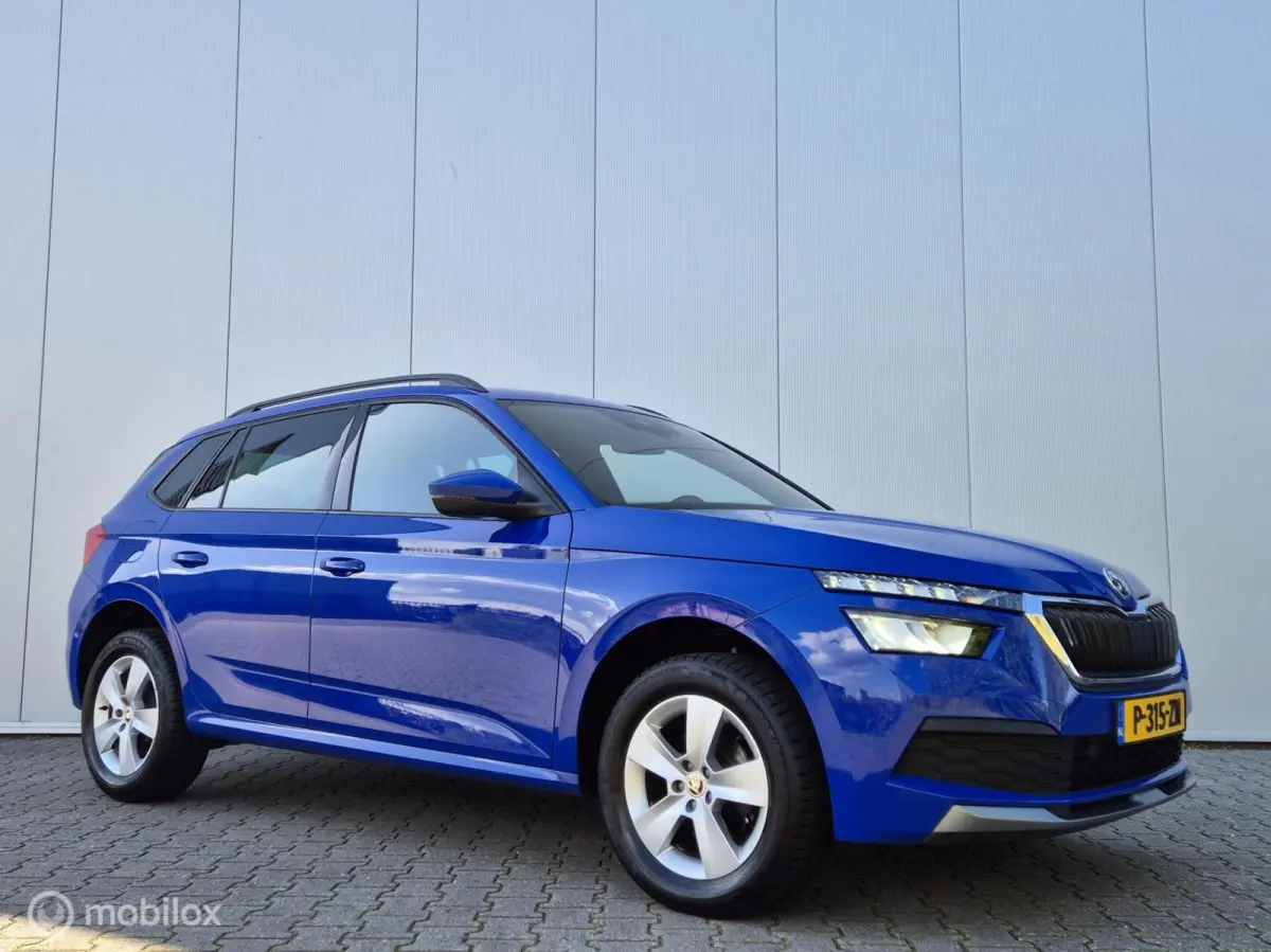 1.0 TSI SPORT AUTOMAAT/CAMERA/LED/STOELVERWARMING/CARPLAY